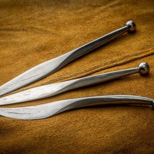 Bespoke - Titanium - Knives and blades - Wolf and Dingo.co.uk - Forged by hand - balanced - Cutting Edge