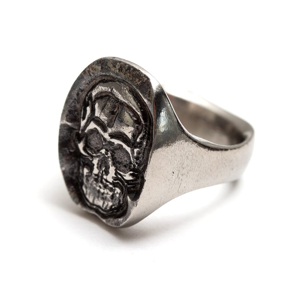 Skull Ring - Titanium seamless